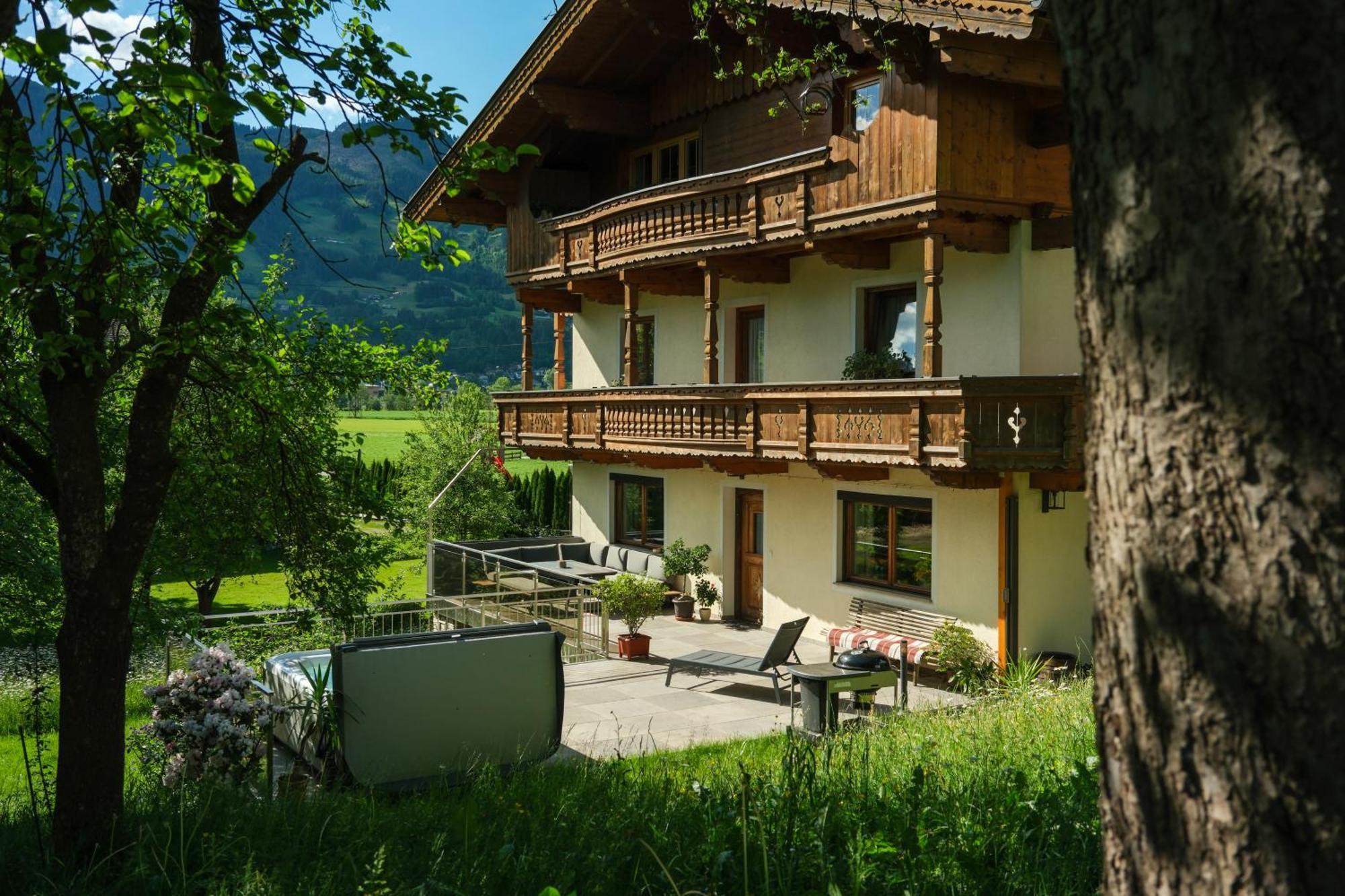 Apart Moidl Mit Privatem Pool Hart im Zillertal Exterior foto