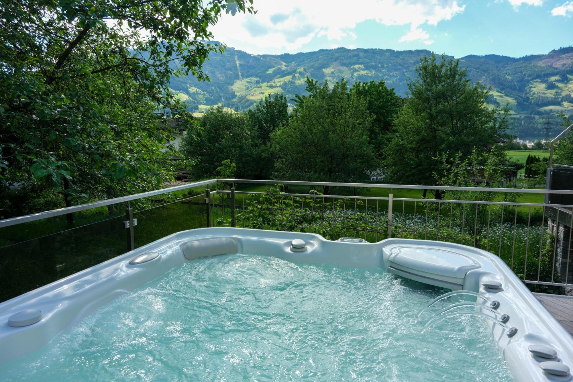 Apart Moidl Mit Privatem Pool Hart im Zillertal Exterior foto